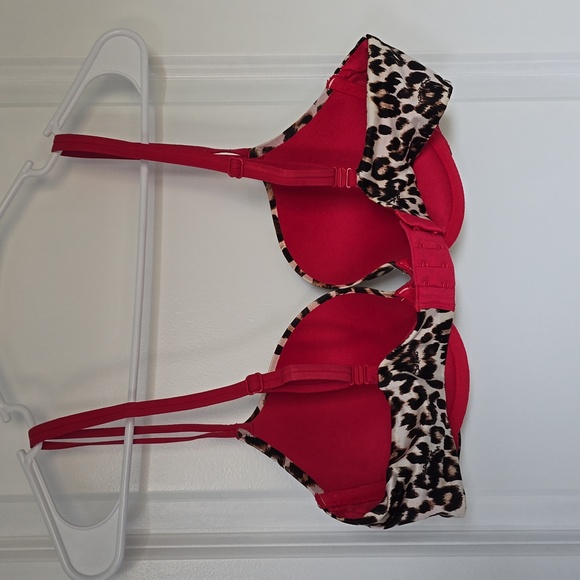 Victoria Secret Very Sexy Demi - Picture 3 of 4